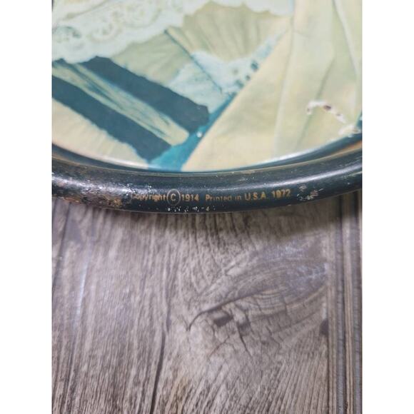 Vintage Coca-Cola Oval Tray, Betty Girl 1972 Reproduction, Primitive & Rusty - Picture 5 of 6